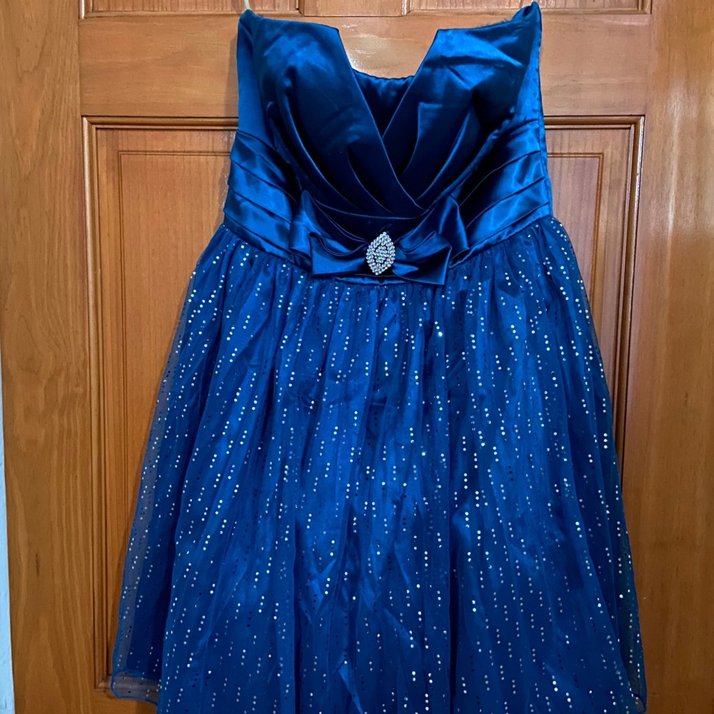 Trixxi (Macy’s Juniors) Mini Prom Dress
